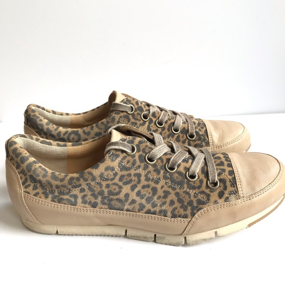 SOLD - Picture 2 of 8